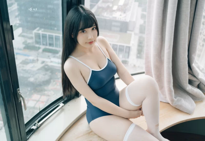 糖果果_12月舰长 [88P+10V] [88P+10V-1.6g]