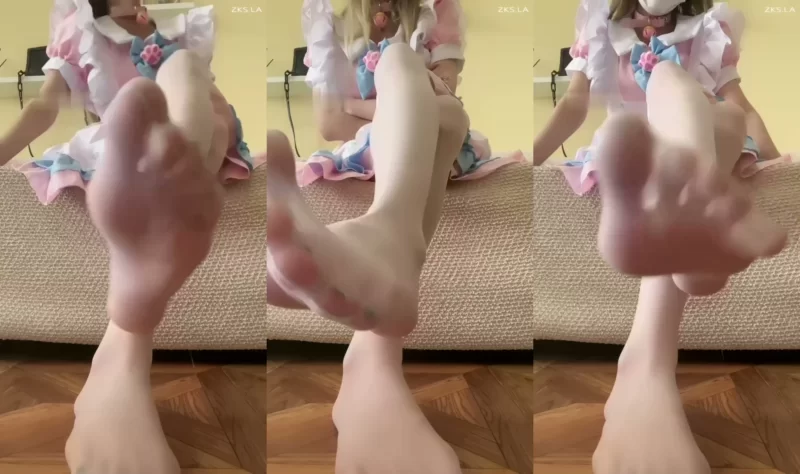 观音大人 - 肉丝 女仆装 羞辱 红绿灯 撸管指挥 模拟足交 [1V-1.21GB]