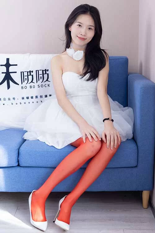 袜啵啵-芝士-高跟鞋、黑丝红丝超短裙[169P-1V-1.6G百度网盘] [169p1v-1.6GB]