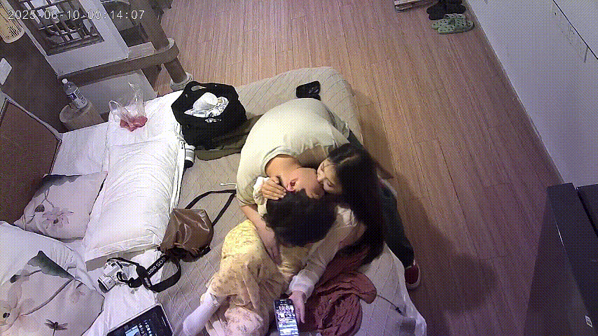 偷拍乐橙系列，精选25套，仙女级颜值《85V107G》