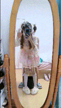 国产自拍淫欲反差小可愛白白嫩嫩的小loli 萌萌的外表下是個小反差婊，白虎小嫩穴  [2V ] [BT]