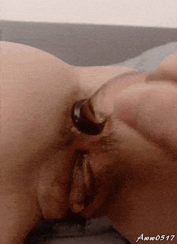 剧情《蘿莉風格 專場》雙馬尾蘿莉 開包粉嫩小菊花 萌萌的外表和狂野的肛交形成巨大反差 沖擊力十足[2V 3453 MB] [BT]