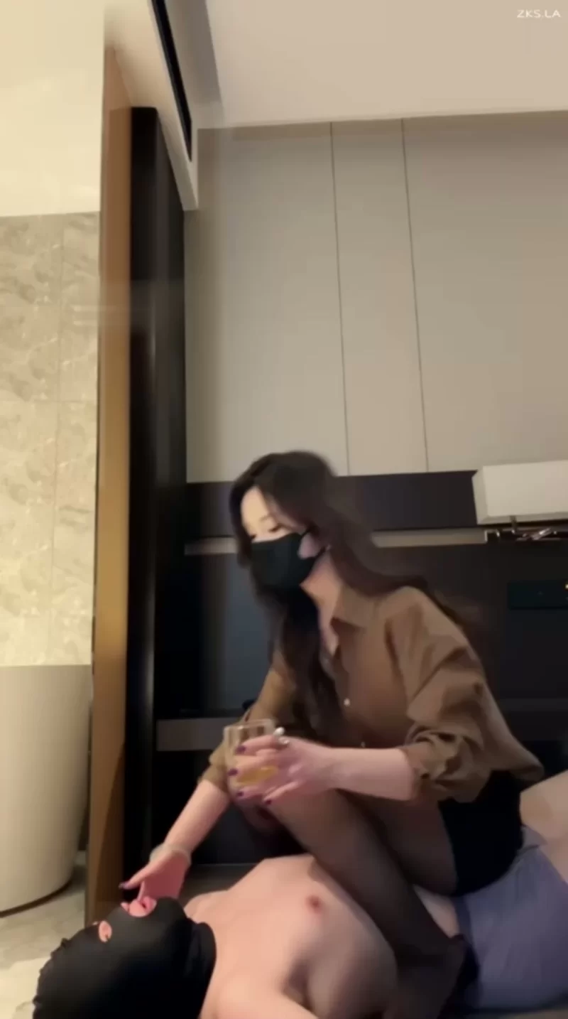 阿芙乐尔 - 调教开发阳痿处男夹脖子窒息强制 [1V-2.24GB]