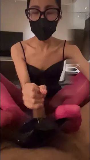 足交盛宴！ 裸足、足拍 精液喷涌而出 视觉效果拉满 [13V-5.93GB]