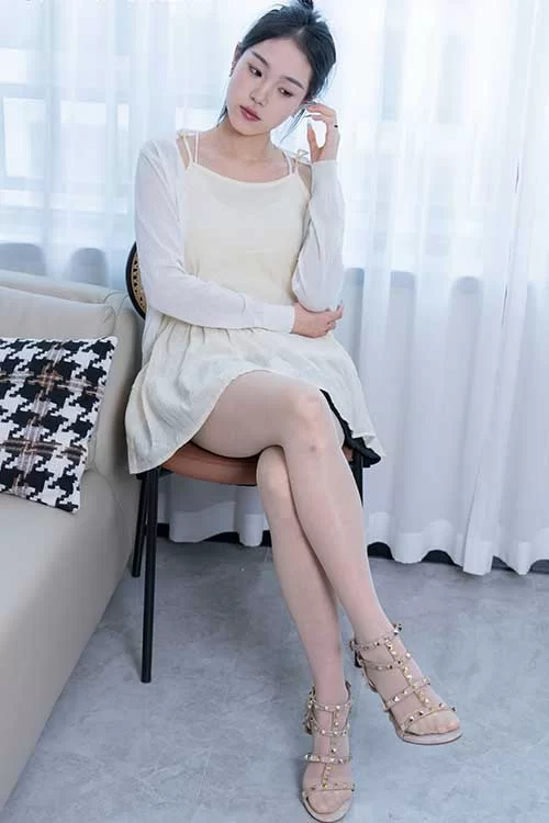 甜予摄影-咻咻-高跟鞋、性感薄肉丝[135P1V-1.8G百度网盘] [135p1v-1.8g]