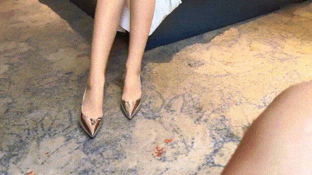 剧情風騷性感尤物極品氣質尤物禦姐，總是被老公喂不飽，她說想跟不同的男人做愛，矝持端莊秀麗女神展現放蕩一面[2V 664 MB] [BT]