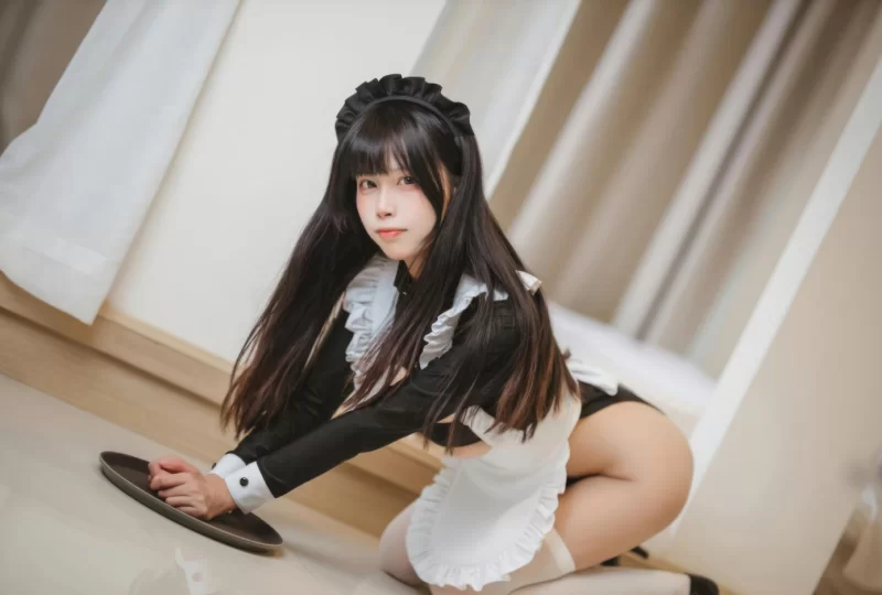 三無人型_高叉女仆 [42P] [42P-500m]