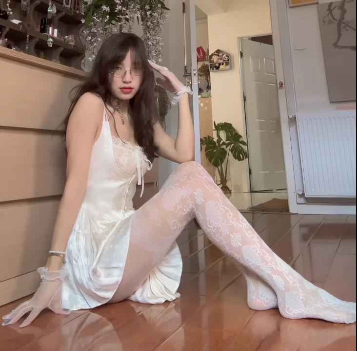 《抖音博主》崇禧/此意寄昭昭/昭昭云端月抖音作品集 [658V-1.07GB]