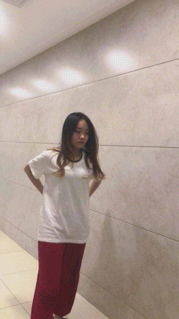 偷拍绝版珍藏《厕拍美女系列》第一人称手持视角 拍完逼再拍脸 4K原档未流出合集《390V+46.5GB+200分》