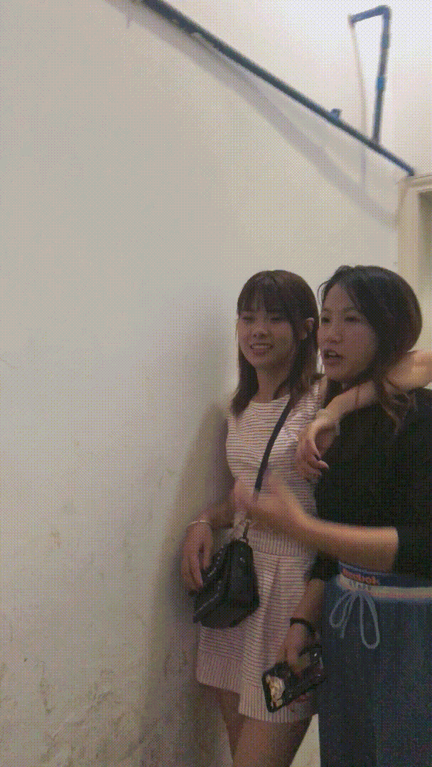 偷拍绝版珍藏《厕拍美女系列》第一人称手持视角 拍完逼再拍脸 4K原档未流出合集《390V+46.5GB+200分》