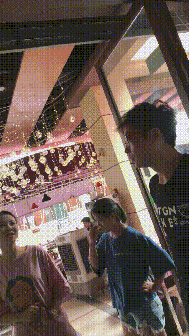 偷拍绝版珍藏《厕拍美女系列》第一人称手持视角 拍完逼再拍脸 4K原档未流出合集《390V+46.5GB+200分》