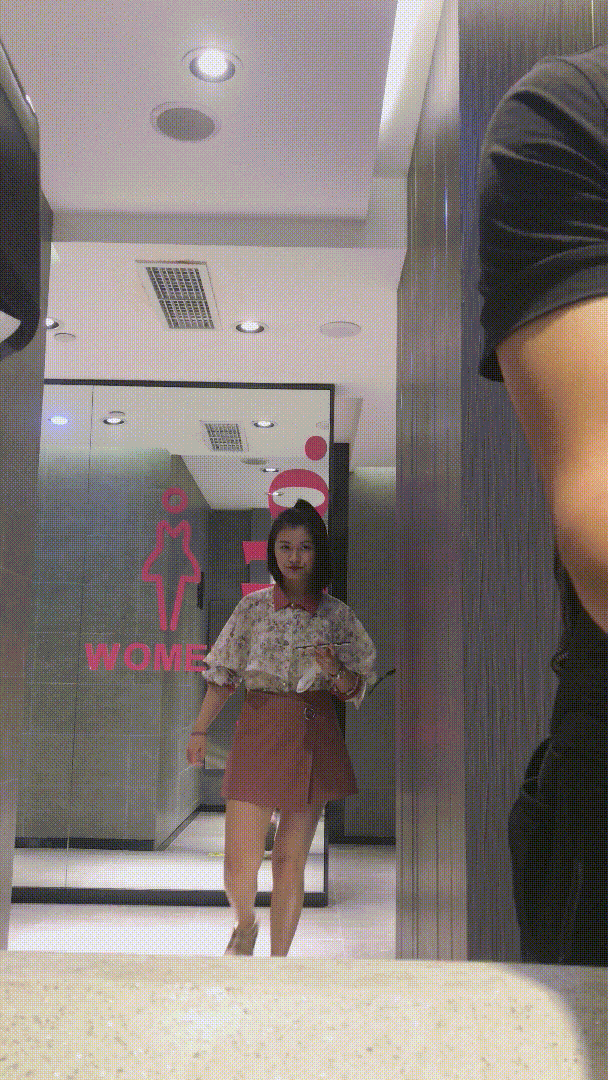 偷拍绝版珍藏《厕拍美女系列》第一人称手持视角 拍完逼再拍脸 4K原档未流出合集《390V+46.5GB+200分》