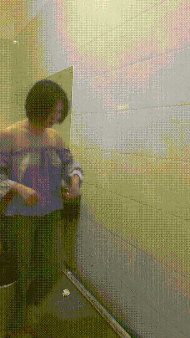 偷拍绝版珍藏《厕拍美女系列》第一人称手持视角 拍完逼再拍脸 4K原档未流出合集《390V+46.5GB+200分》