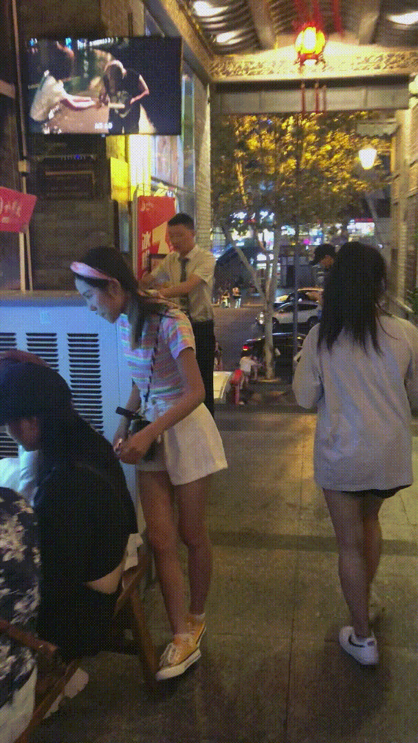 偷拍绝版珍藏《厕拍美女系列》第一人称手持视角 拍完逼再拍脸 4K原档未流出合集《390V+46.5GB+200分》