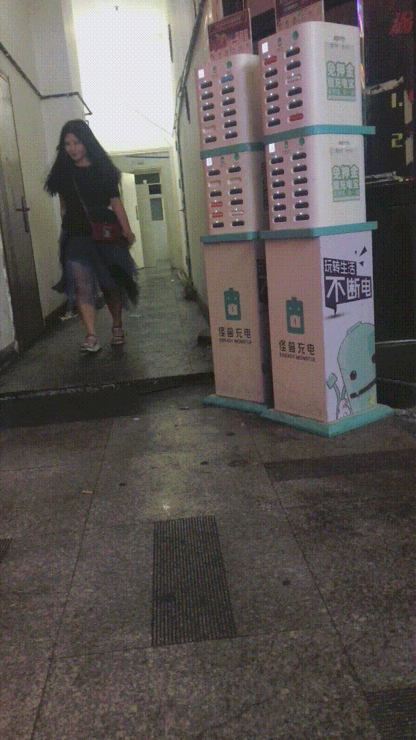 偷拍绝版珍藏《厕拍美女系列》第一人称手持视角 拍完逼再拍脸 4K原档未流出合集《390V+46.5GB+200分》