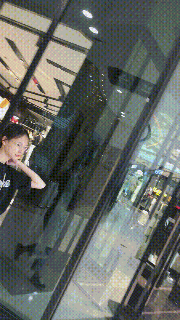 偷拍绝版珍藏《厕拍美女系列》第一人称手持视角 拍完逼再拍脸 4K原档未流出合集《390V+46.5GB+200分》