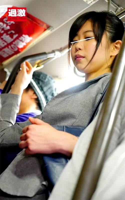 NHDTB-228(中文字幕)把电车上的丝袜长腿美女调教到喷潮崩坏 [1-6.5g]