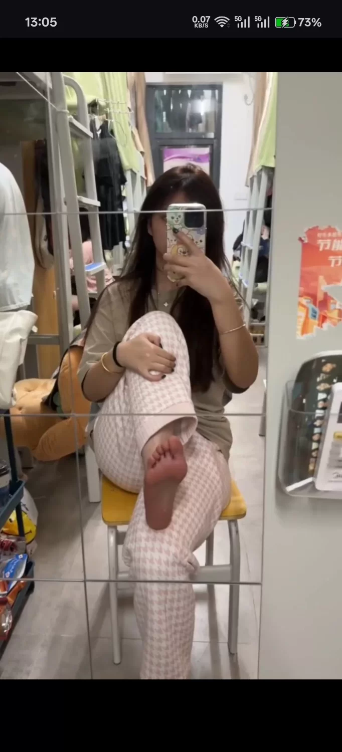 裸足足控裸足视频合集+抖m视频/脚脸同框/恋足/裸足/玉足/足拍/抖m [26v-1.59GB]