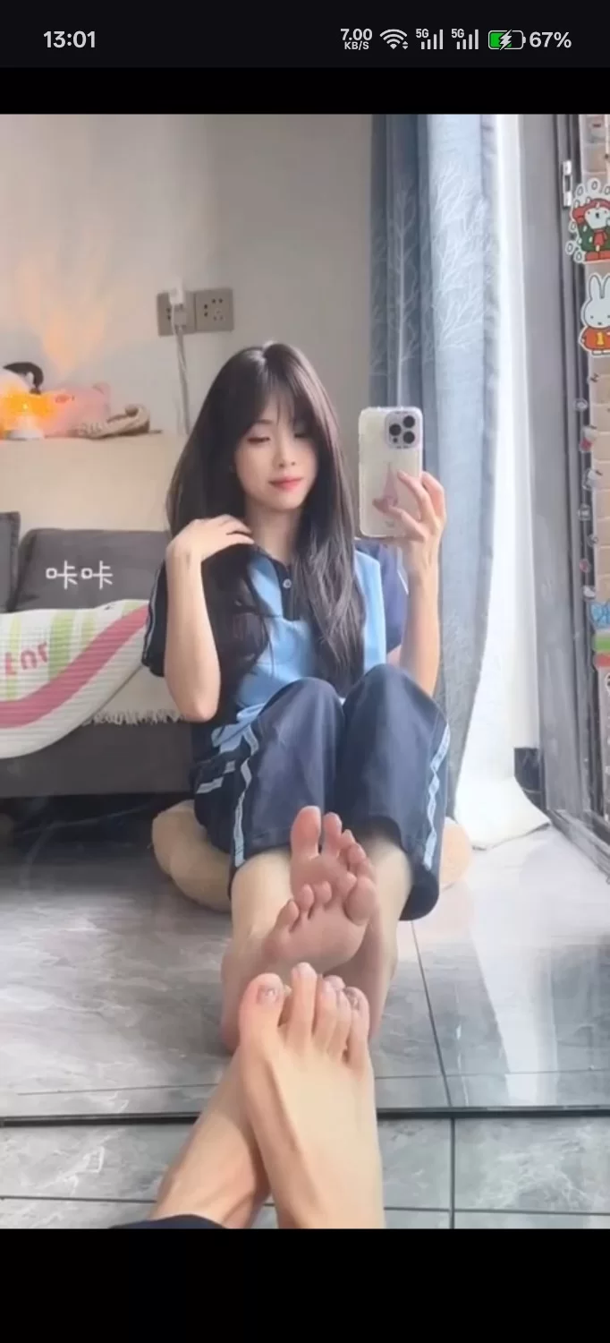 裸足足控裸足视频合集+抖m视频/脚脸同框/恋足/裸足/玉足/足拍/抖m [26v-1.59GB]