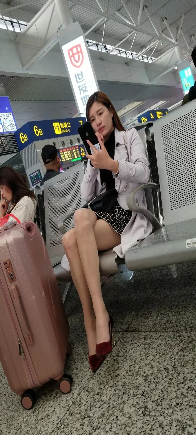 候车室肉丝 [3v-3g]