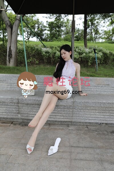 网红《全网最全》超高颜值极品丝足美腿女神《Chloe霏霏 》福利付费视图全集《6900P-164V-87G》