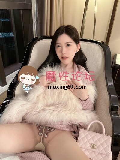 网红《全网最全》超高颜值极品丝足美腿女神《Chloe霏霏 》福利付费视图全集《6900P-164V-87G》