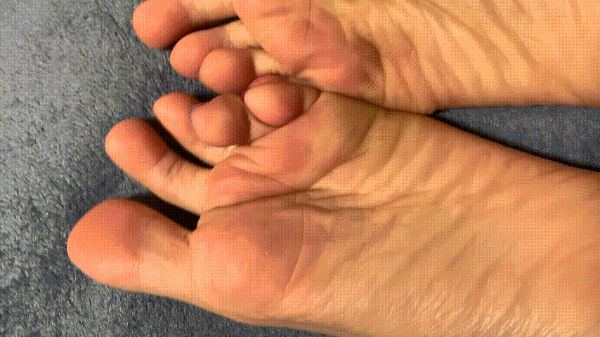 国产自拍《足控》4K超颜值性感《足模可可》裸足高跟鞋调教《15V+18.5G-直链》