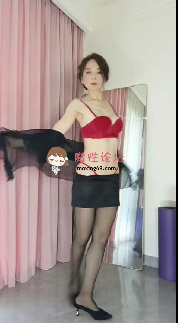 国产自拍⭐高端1v1风韵美艳熟女 妈妈感少妇一对一 跳舞脱衣 超级骚 《1V+410M》《百度盘》