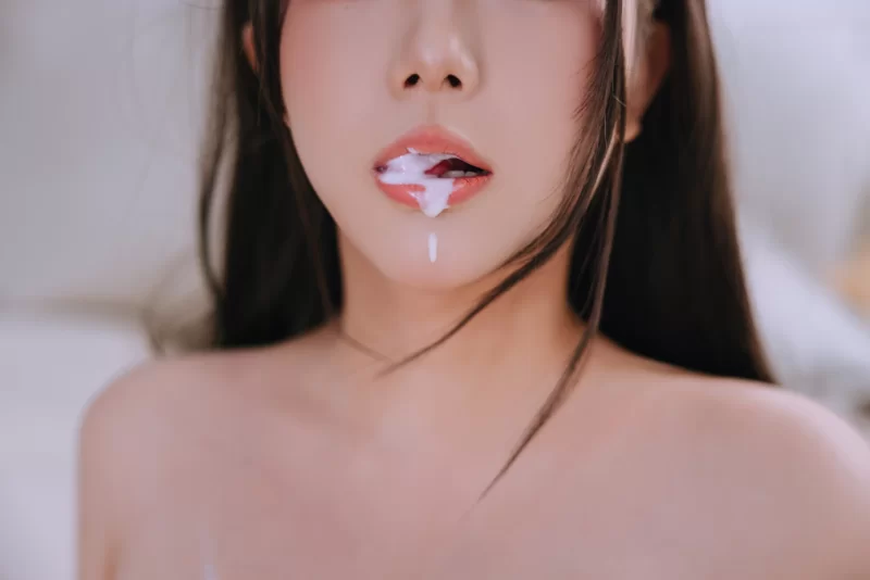 日奈娇_蛋糕售卖员 [181P+5V] [181P+5V-1.6g]