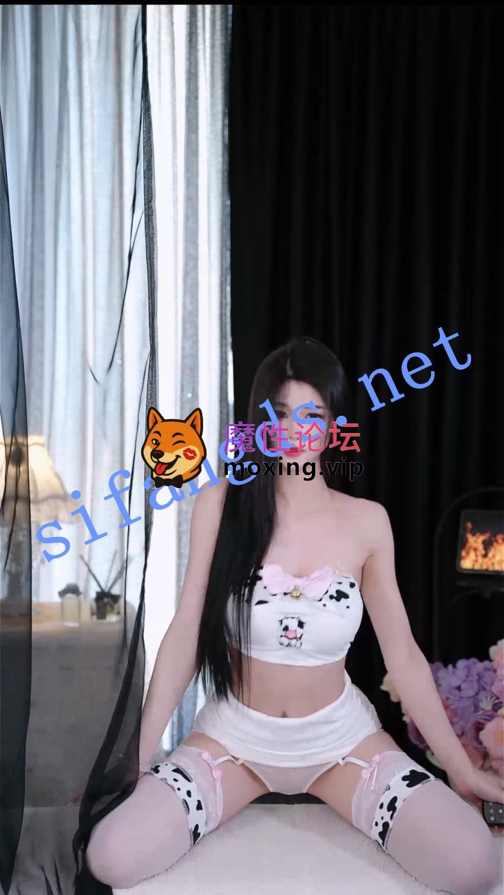 跳舞《来秀直播》甜妹er 大尺度擦边疯狂露内骚舞《28V+1.9G-百度》