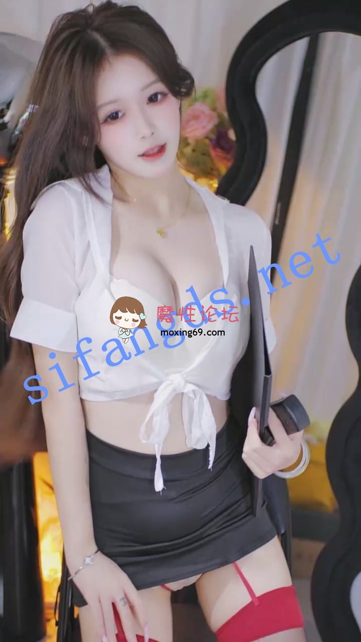 主播《漂漂直播》安安 深沟大奶 擦边大尺度露内性感骚舞《15V+971M-百度》