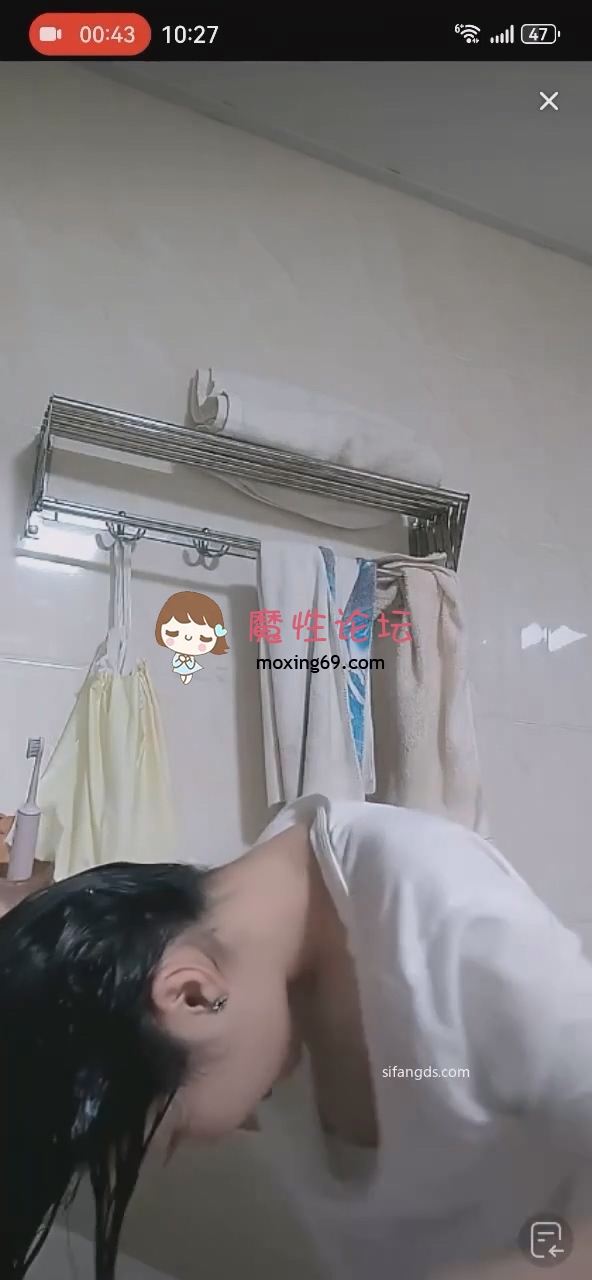 主播《抖音》 N多颜值主播各显神通 擦边 闪现走光合集[1035V6.54G][夸克盘]