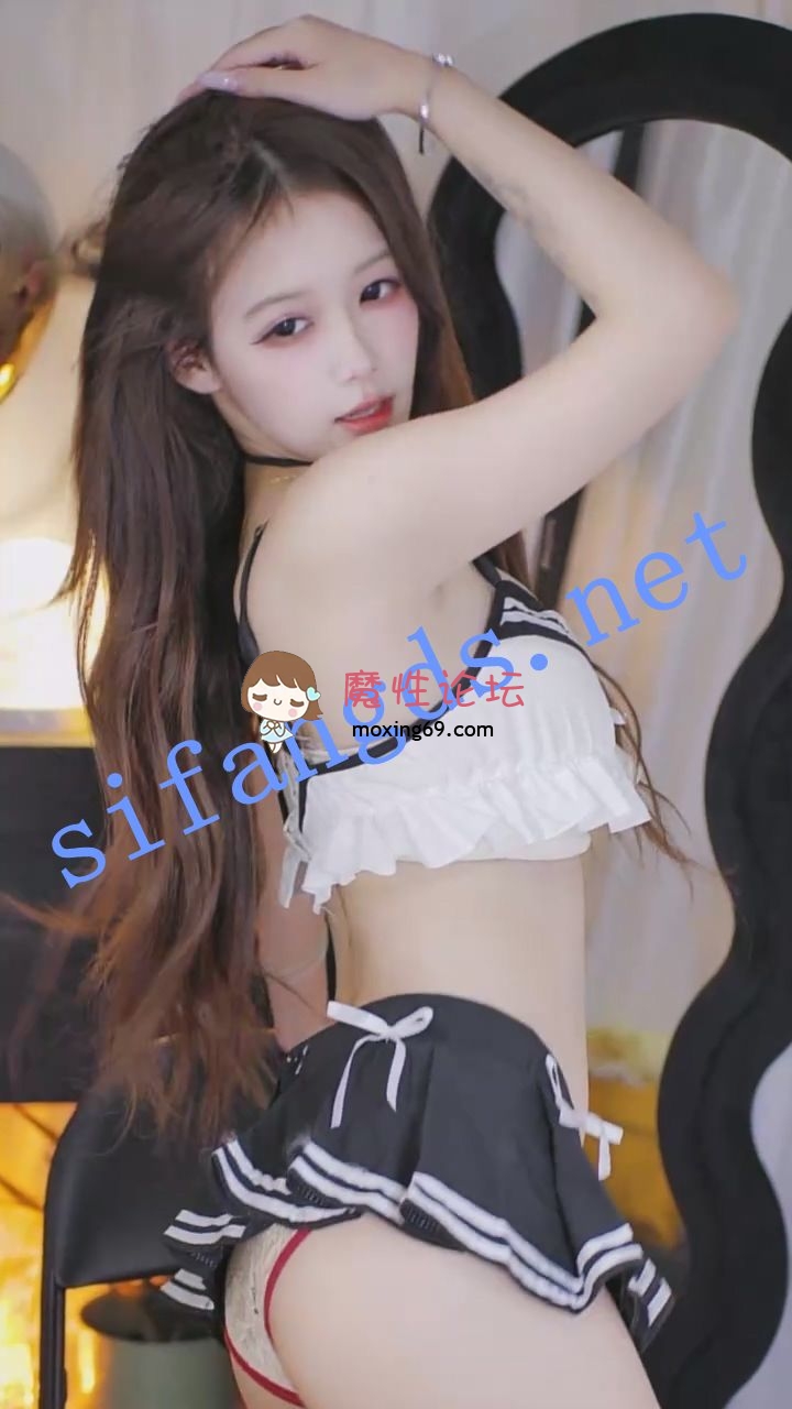 主播《漂漂直播》安安 深沟大奶 擦边大尺度露内性感骚舞《15V+971M-百度》