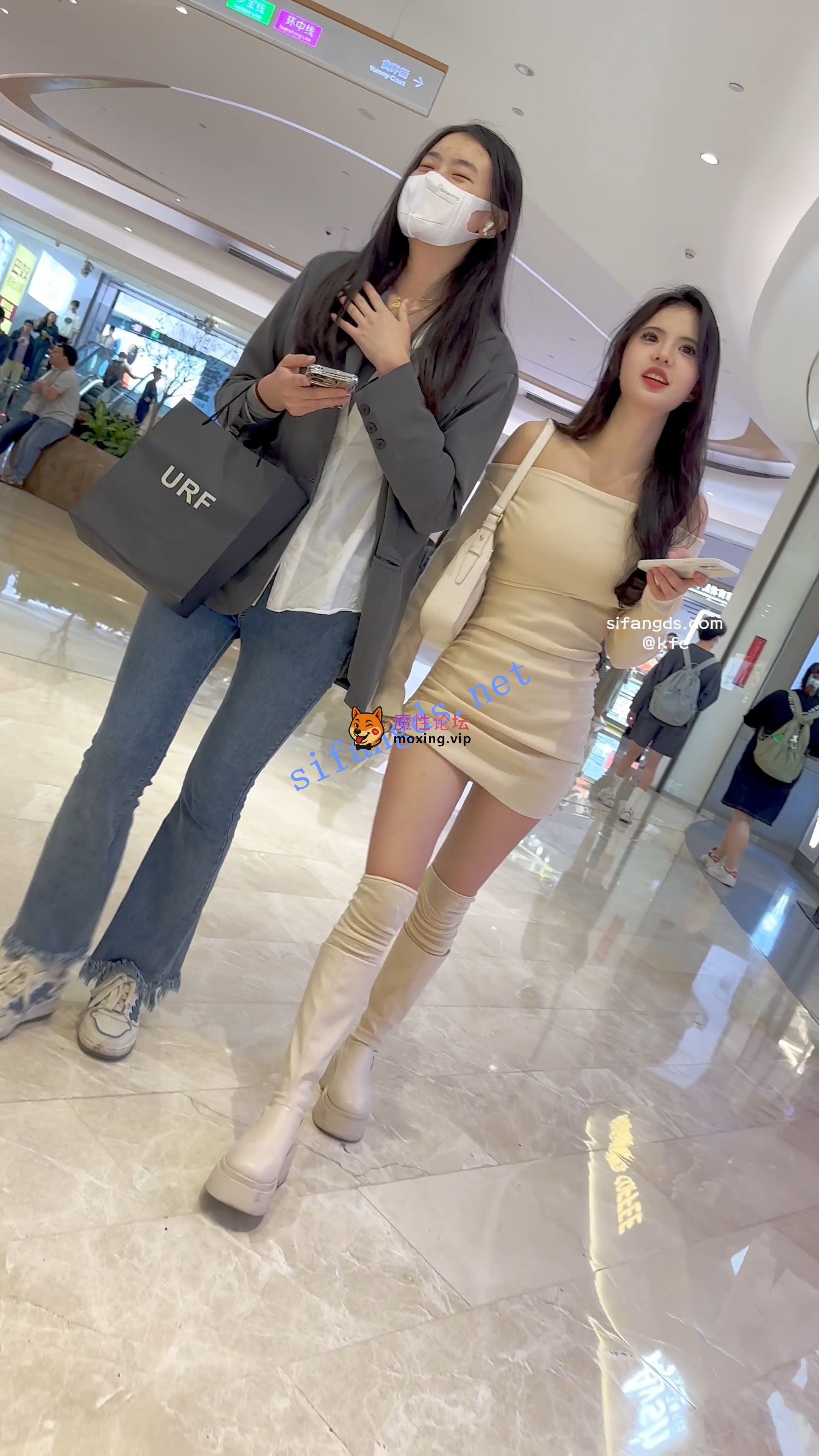 偷拍《KFC》身材极品的包臀裙靓女逛街·白色骚窄内前后CD跟拍《1V+356M-百度》