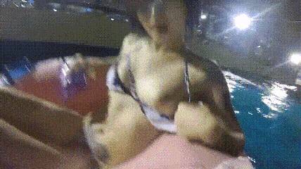 剧情美女水上乐园露出 胆子够大 更衣室咋是男女共用[2V 786 MB] [BT]