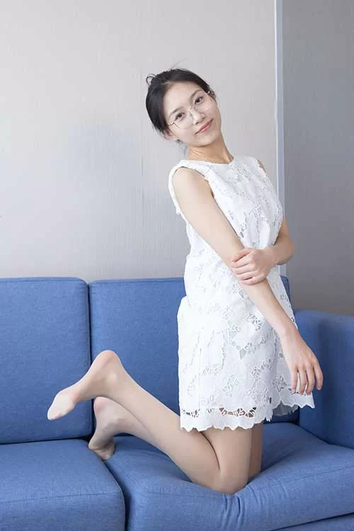 袜啵啵-芝士-平底鞋薄肉丝、厚白丝裸足[141P-1V-1.4G百度网盘] [141p1v-1.4GB]