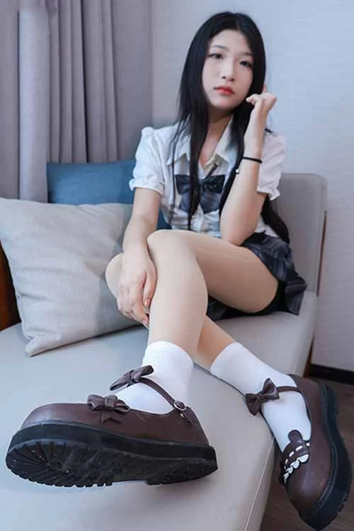 御足摄影-性感超短裙学妹肉丝短袜美腿[125P1V-1.7G百度网盘] [125p1v-1.7GB]