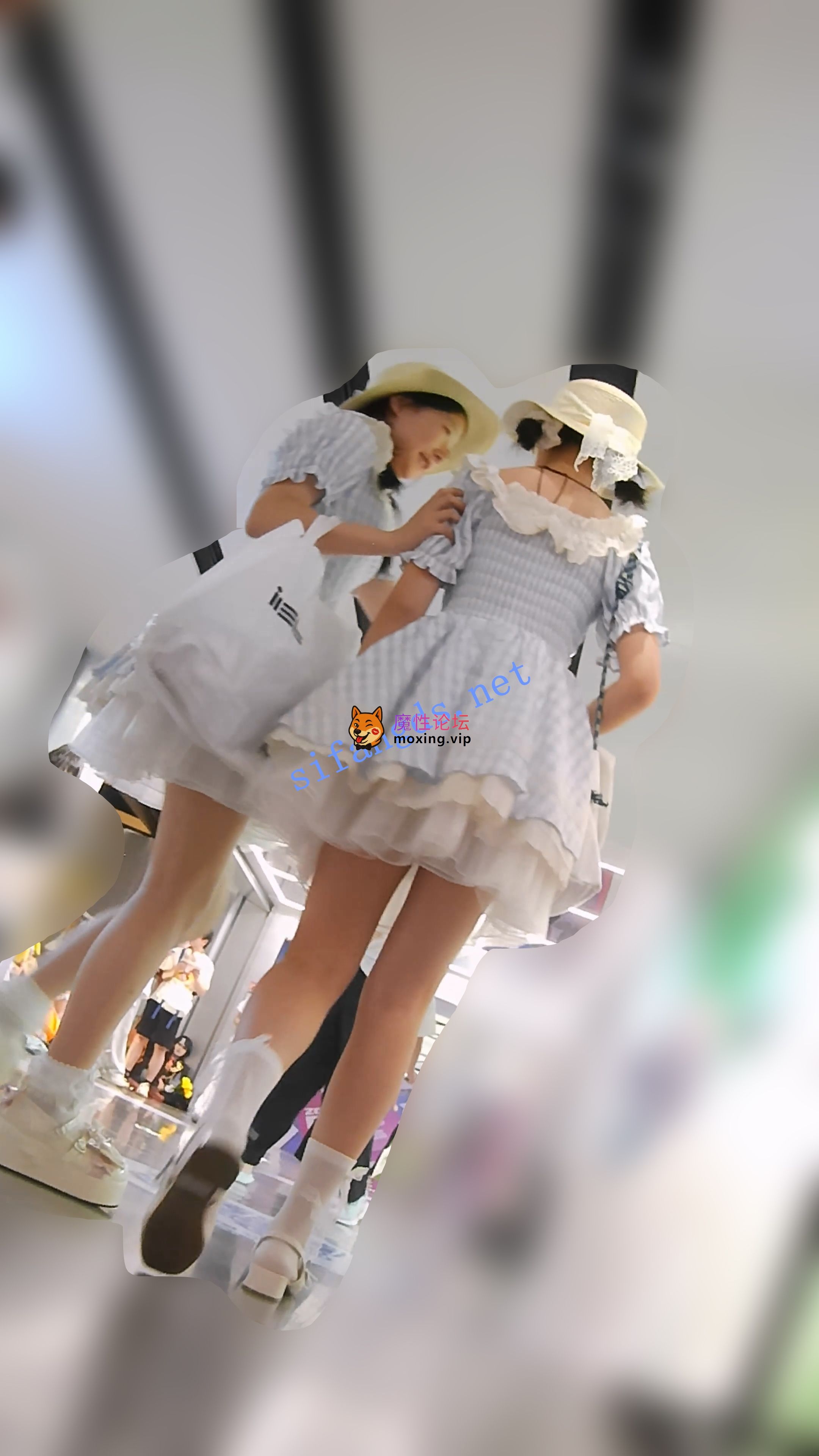 偷拍『D·D』某房近期内购149-152期小合集《4V+3.92G-百度》