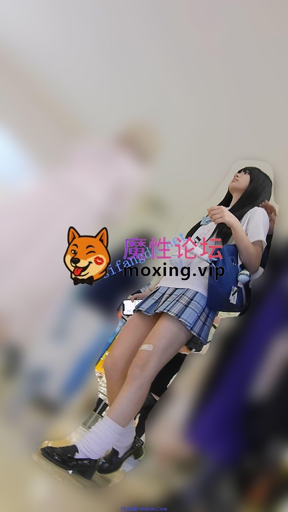 国产自拍[度盘]『D·D』-112-浅蓝格子JK，大腿OK绷，白丁字内 《1V358.1MB》