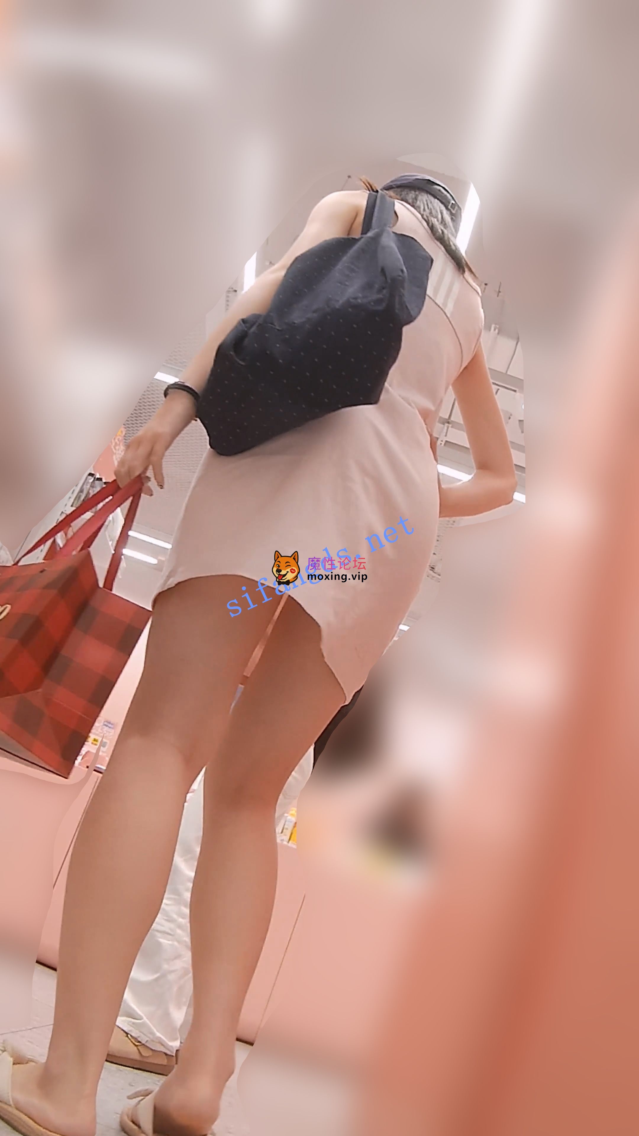 偷拍『D·D』-143-CD两个好身材学生妹《1V+356M-百度》