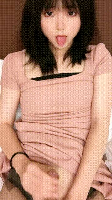 剧情国产极品伪娘CD小安长得一副萝莉样的小安被肥胖金主包养直播狂干根本停不下来一[2V 2229 MB] [BT]