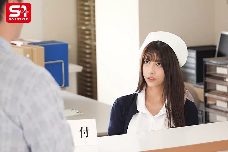 《SONE-917高清无码破解带字幕》七森莉莉最新的油亮白丝护士片，痴汉剧情 [1v-7.51GB]