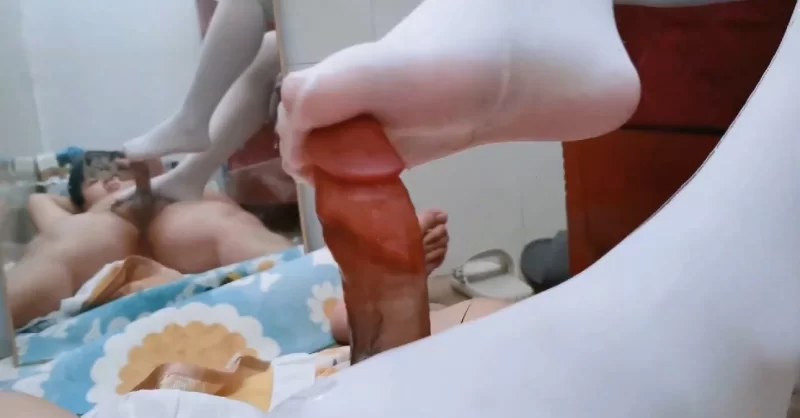 ❤️推特福利姬《小林酱》cosplay丝袜足交 白袜控洛丽塔足控足交打飞机 合集 [38v-13g]