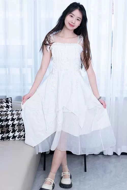 甜予摄影-知知-连衣裙短肉丝、裸足[130P1V-1.6G百度网盘] [130p1v-1.6GB]