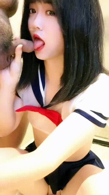 剧情国产极品伪娘CD小安长得一副萝莉样的小安被肥胖金主包养直播狂干根本停不下来二[2V 2281 MB] [BT]