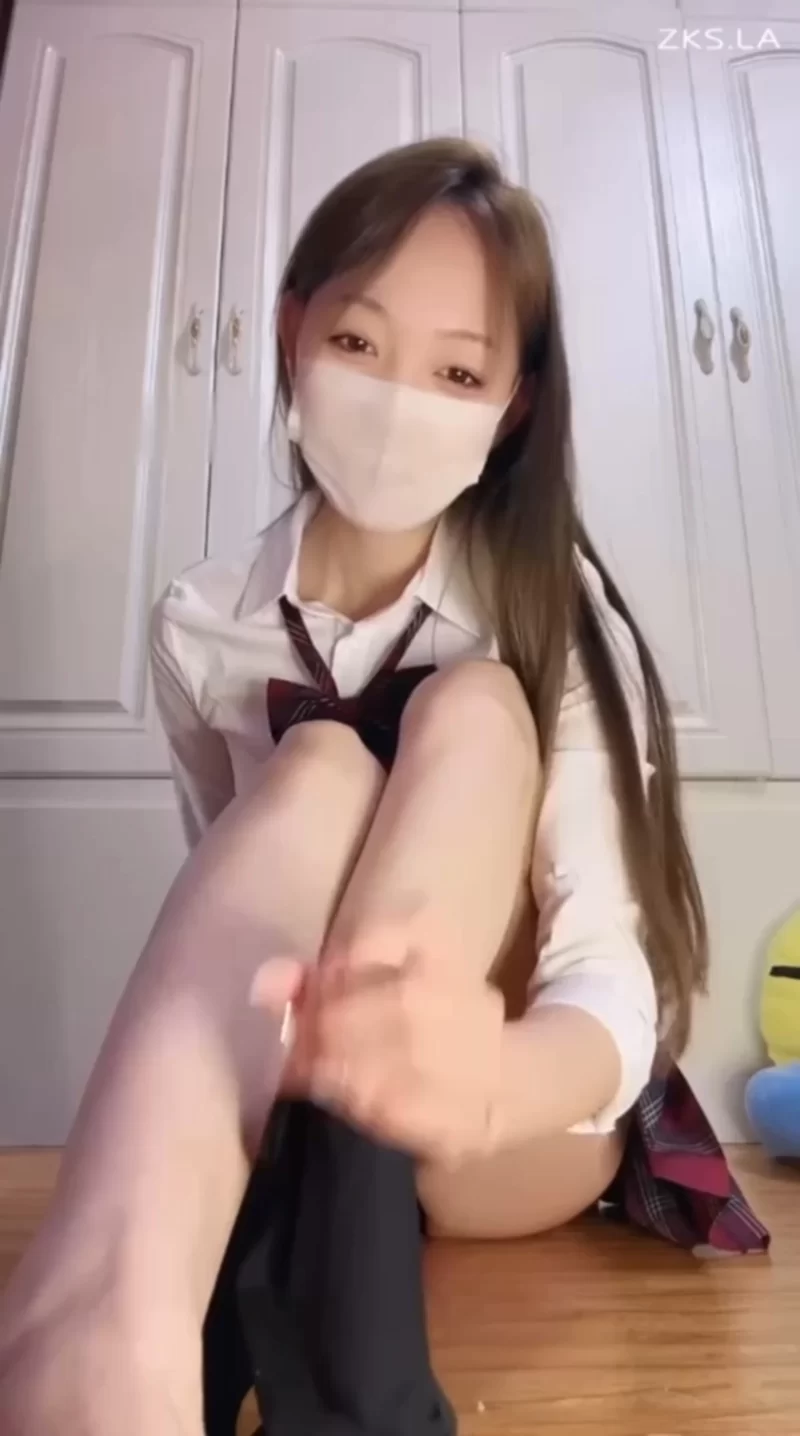 楚楚 jk 黑袜 羞辱 撸管指挥 拍手控速 假鸡鸡 模拟撸管 [1V-1.66GB]