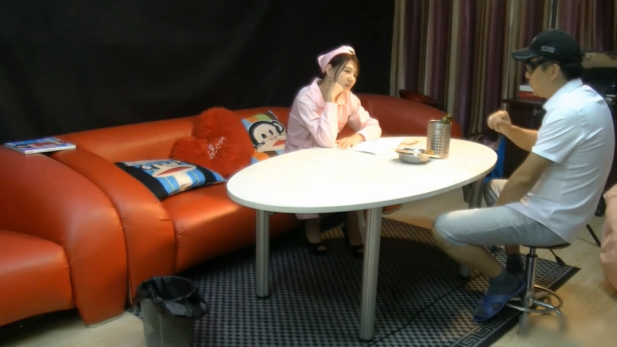 剧情-国产av剧情性感护士丽丽去教授家探讨问题被变态李教授灌醉勒死猥琐的玩弄[2V 1024 MB] [BT]