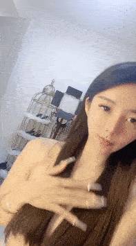 剧情顶级绿播女神复出抖音热门裸舞 不愧是学过舞蹈的跳起骚舞来赏心悦目 明星级别的颜值好美是话痨 能聊[2V 2373 MB] [BT]