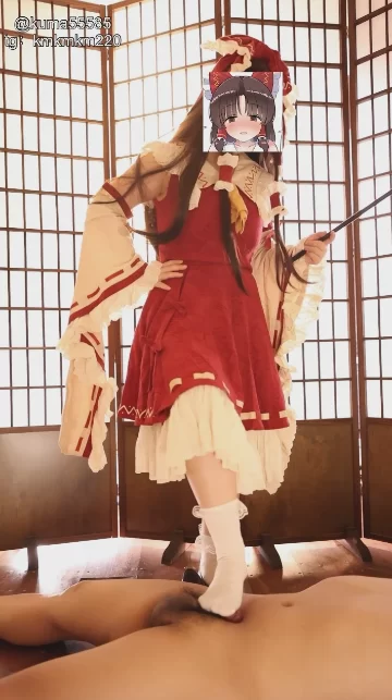 东方Project灵梦cos，小皮鞋花边蕾丝小白袜足交❤️ [1v-562mb]