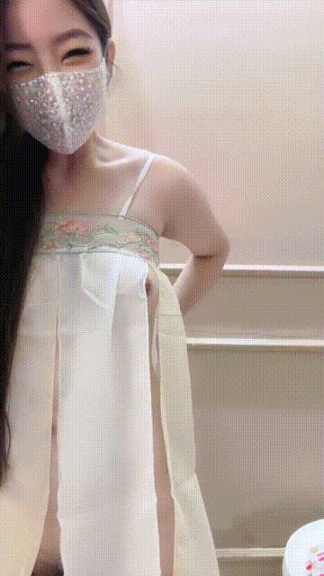 剧情裸舞女王全身雪白奶子很正完美身材星野舞蹈全裸劲舞大奶狂甩起飞美不胜收[2V 4041 MB] [BT]